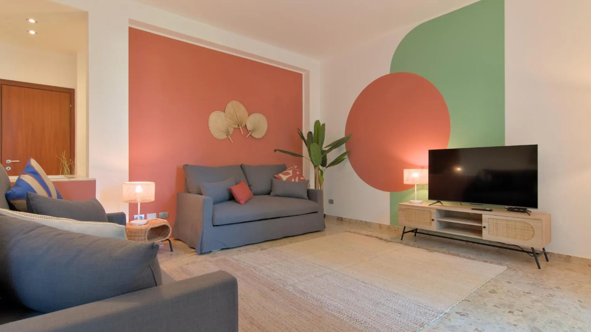 Apartment Atelier River Charm Near Adige, Center & Game Room Verona